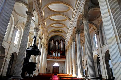 intérieur cathédrale